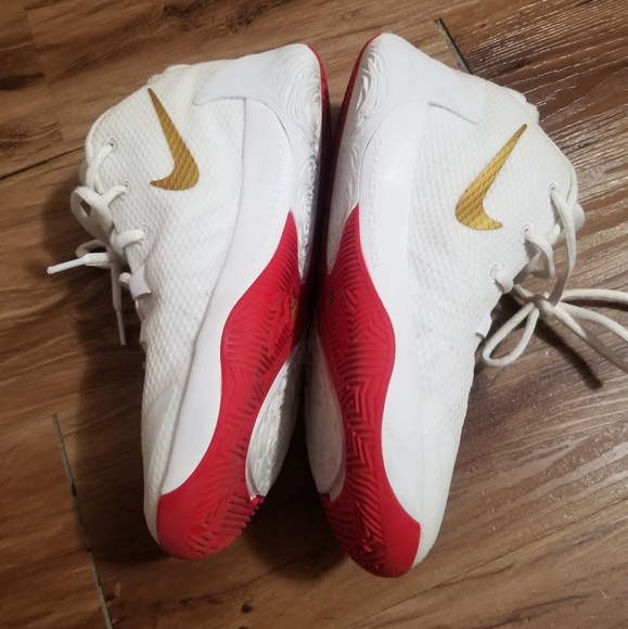 charles and veronica basketball shoes